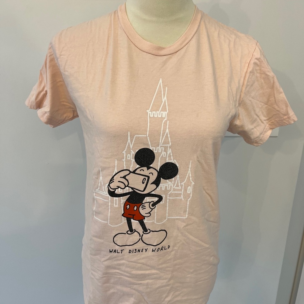 Disney Light Pink Graphic Tee Mickey Mouse castle women’s size small 100% cotton